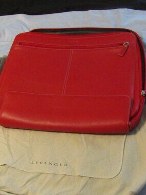 Near Mint Full Grain RED Leather LEVENGER Laptop Portfolio Bag in Dust Sleeve